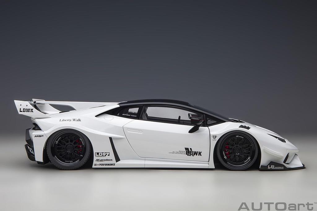 AUTOart Liberty Walk Works Lamborghini Huracan GT Белый Готовое изделие 1/18 LB-Silhouette