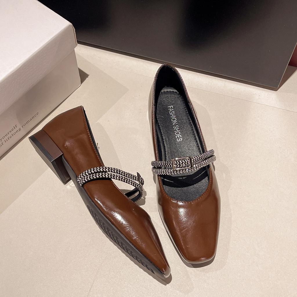 Low-heeled Square-headed Mary Jane Shoes Women's Shoes Spring 2025 New Shallow Mouth One-word Strap with Skirt French Single Shoes