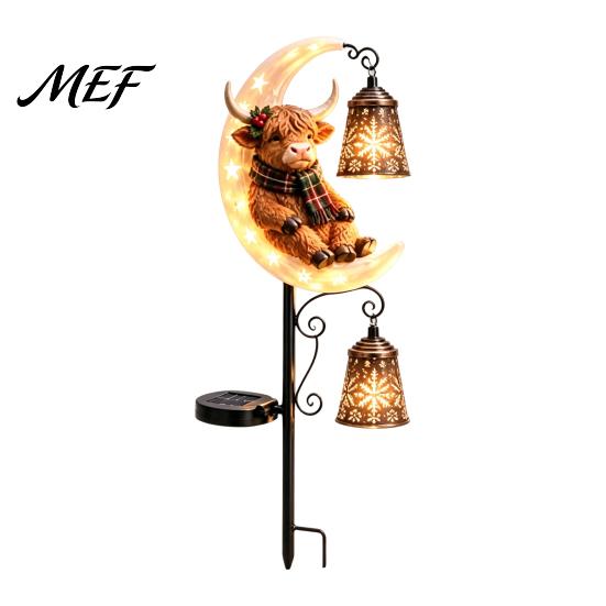 Festive Winter Yard Sculpture Highland Cow Moon Solar Garden Light, Christmas Metal Snowflake Stakes Stake Powered Outdoor Lawn Path Decoration