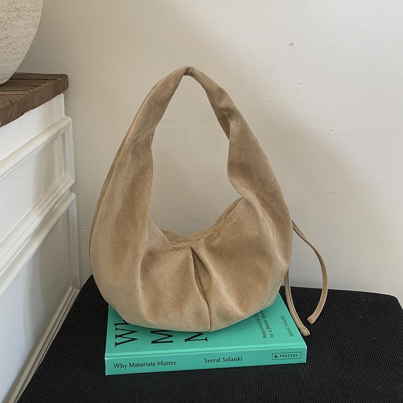 Винтажная модная сумка большой вместимости женская 2025 новая простая и универсальная сумка-пельмень нишевая высококлассная на плечо женская сумка