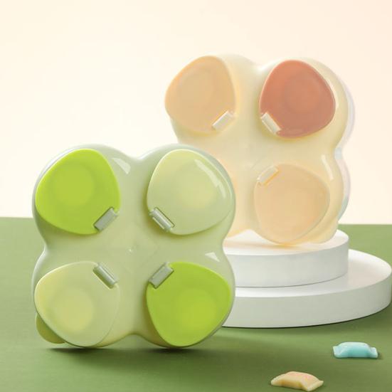 720ML Portable Milk Powder Dispenser with 4 Compartments No-Spill Baby Formulas Dispenser Storage Box Travel