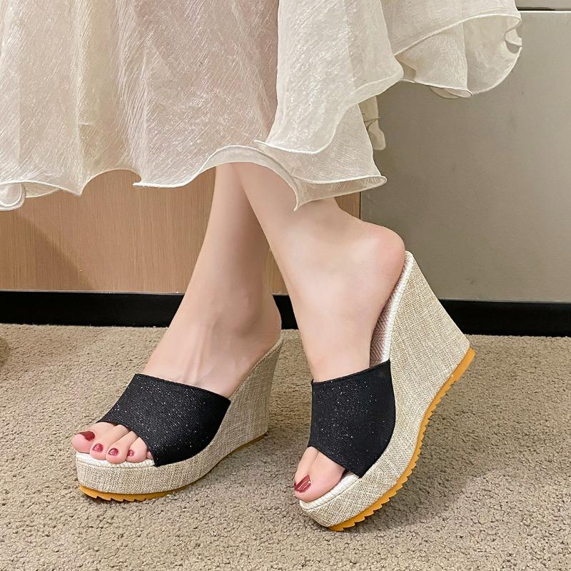 Женские клиновые шлепанцы Летние новые туфли на высоком каблуке Женские сандалии Мелкие Уличные Пляжные Шлепанцы на платформе Удобные Слайды Женские