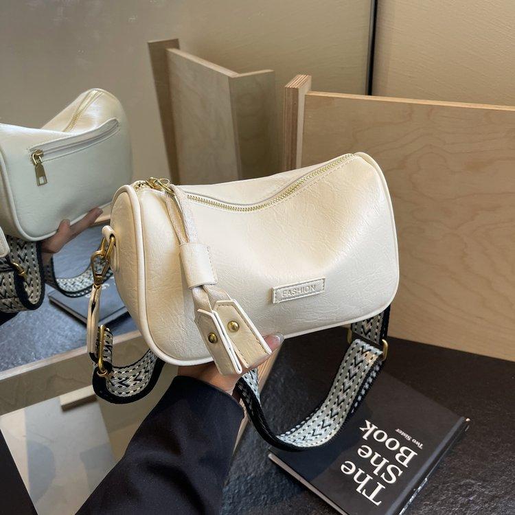 Popular Bags Women's New High-end Large-capacity Messenger Bags Casual Broadband Shoulder Armpit Bags