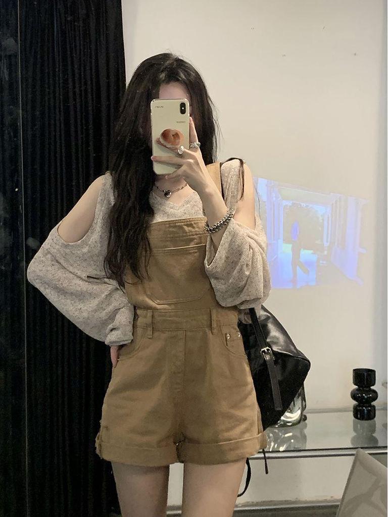 Солнцезащитная рубашка с открытыми плечами и универсальные джинсовые шорты-комбинезон для женщин