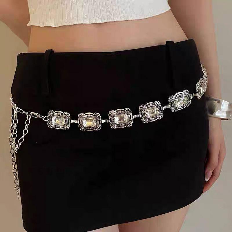 2024 Женская высококачественная металлическая цепочка на талию Love Bow с рельефным дизайном ремня