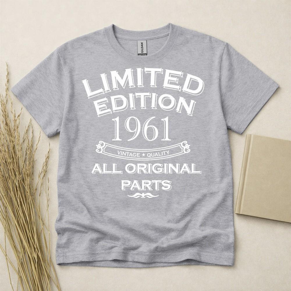 65th Birthday Tshirt Born In 1961 65 Years Old Gifts Vintage Limited Edition Tee