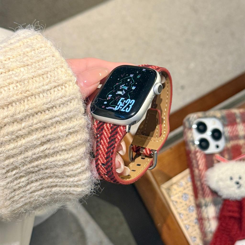 Xmas Style Wool + Leather Strap for Apple Watch Ultra 3 2 1 49mm / Series 11 10 46mm / 9 8 7 45mm / SE3 SE2 SE 6 5 4 44mm / 3 2 1 42mm Watch Band