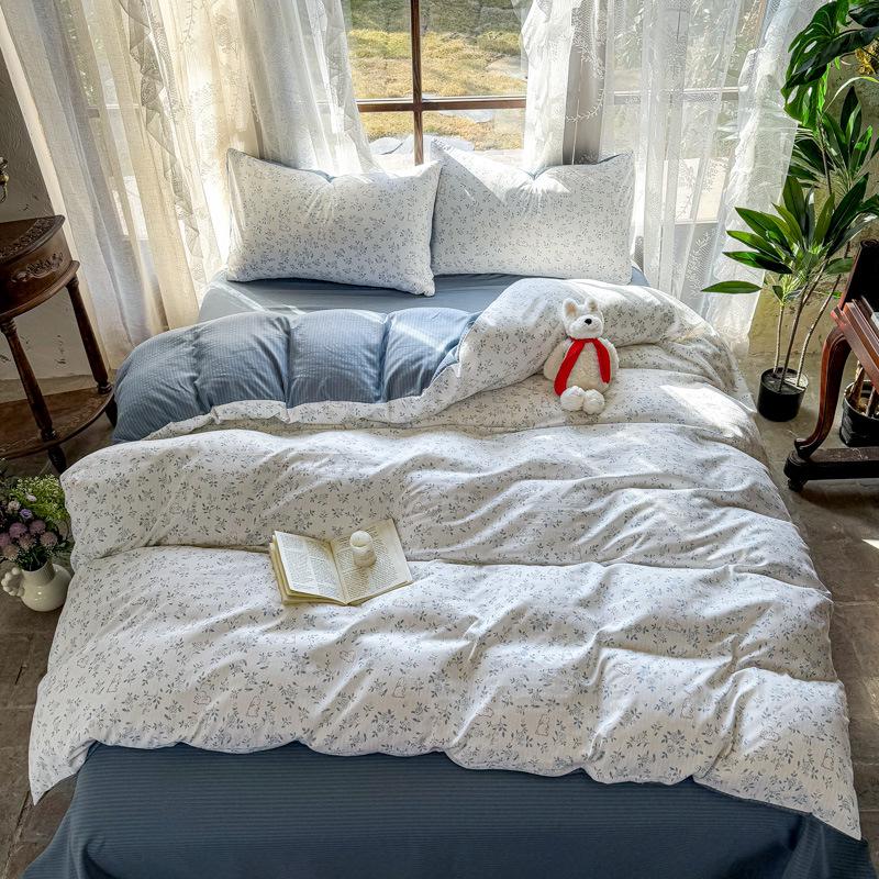 Комплект из четырех предметов из бамбукового хлопка класса А, двухслойной мягкой цветочной марли для мам и малышей - Включает комплект из трех предметов для студенческого общежития