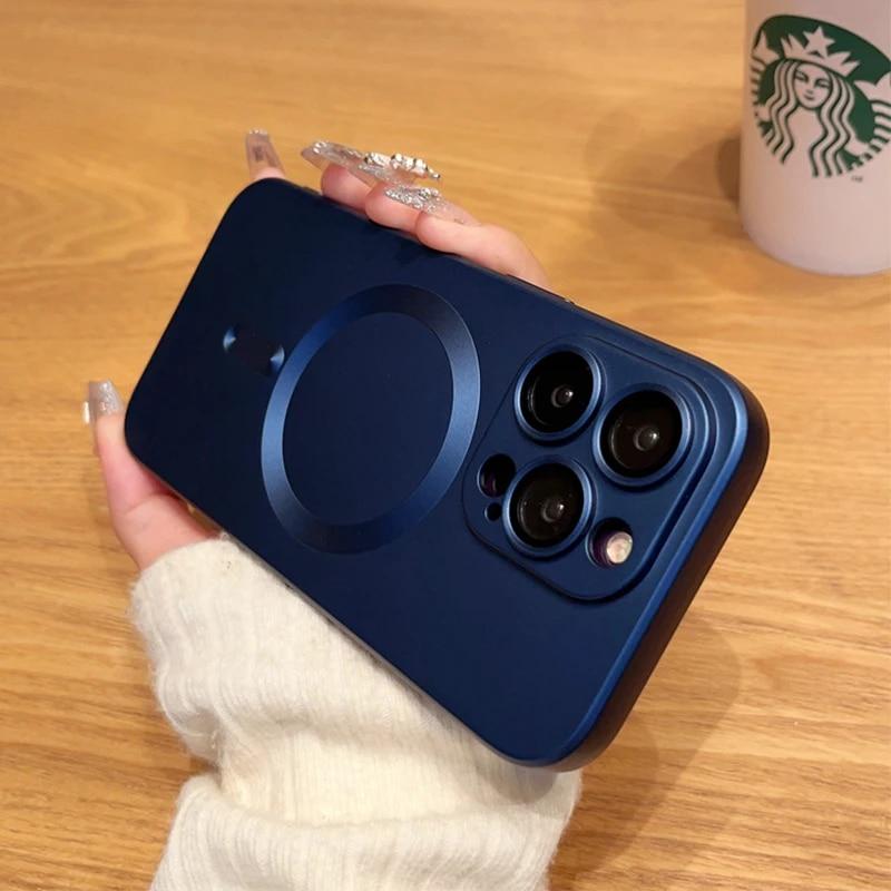 Магнитные чехлы для телефонов Magsafe с беспроводной зарядкой для iPhone 15 14 13 12 11 Pro Max Plus, защитный чехол для камеры, аксессуары