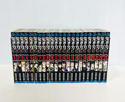 Демон Клинок, рассекающий демонов Полный набор из 23 томов и Гайден Бренд Kimetsu no Yaiba Koyoharu Mugen Jump Товары Истребитель (Тома 1-23) (Спин-офф) - Новый.