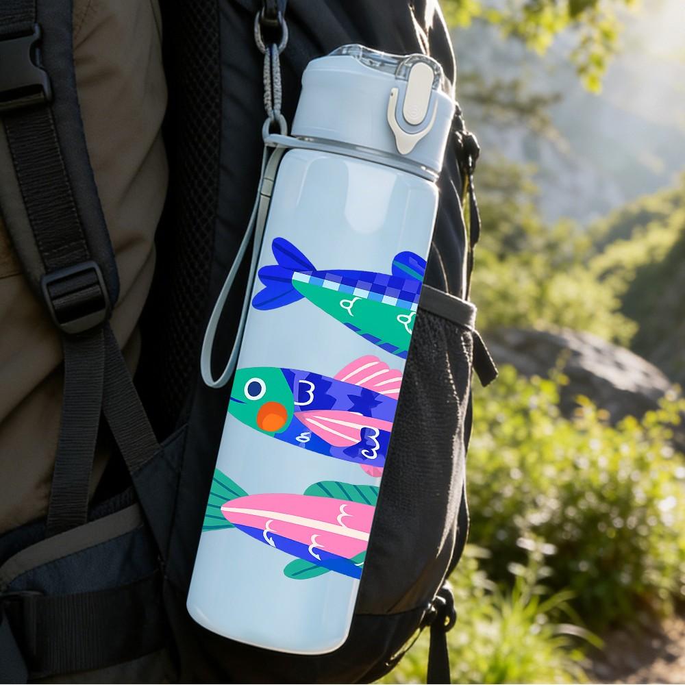 1PC Colorful Group Fish Pattern 750ml Color Plastic Sports Water Bottle Leakproof Flip Straw Lid Suitable for Sports Office Home Use