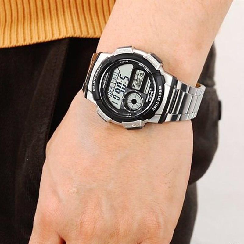 Casio Серия YOUTH-Дисковый Цифровой Дисплей Ретро Металлический Наручный 100 м Водонепроницаемый Цифровой Механизм Shi Ying Нержавеющая Сталь Ремешок Японские и AE-1000WD-1A