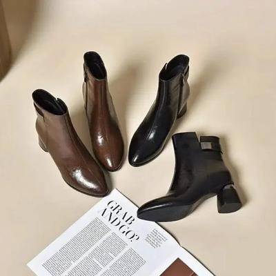 2024 Осень и зима Новые высококачественные популярные ботильоны из мягкой кожи Короткие остроносые одинарные ботинки Zapatos De Mujer