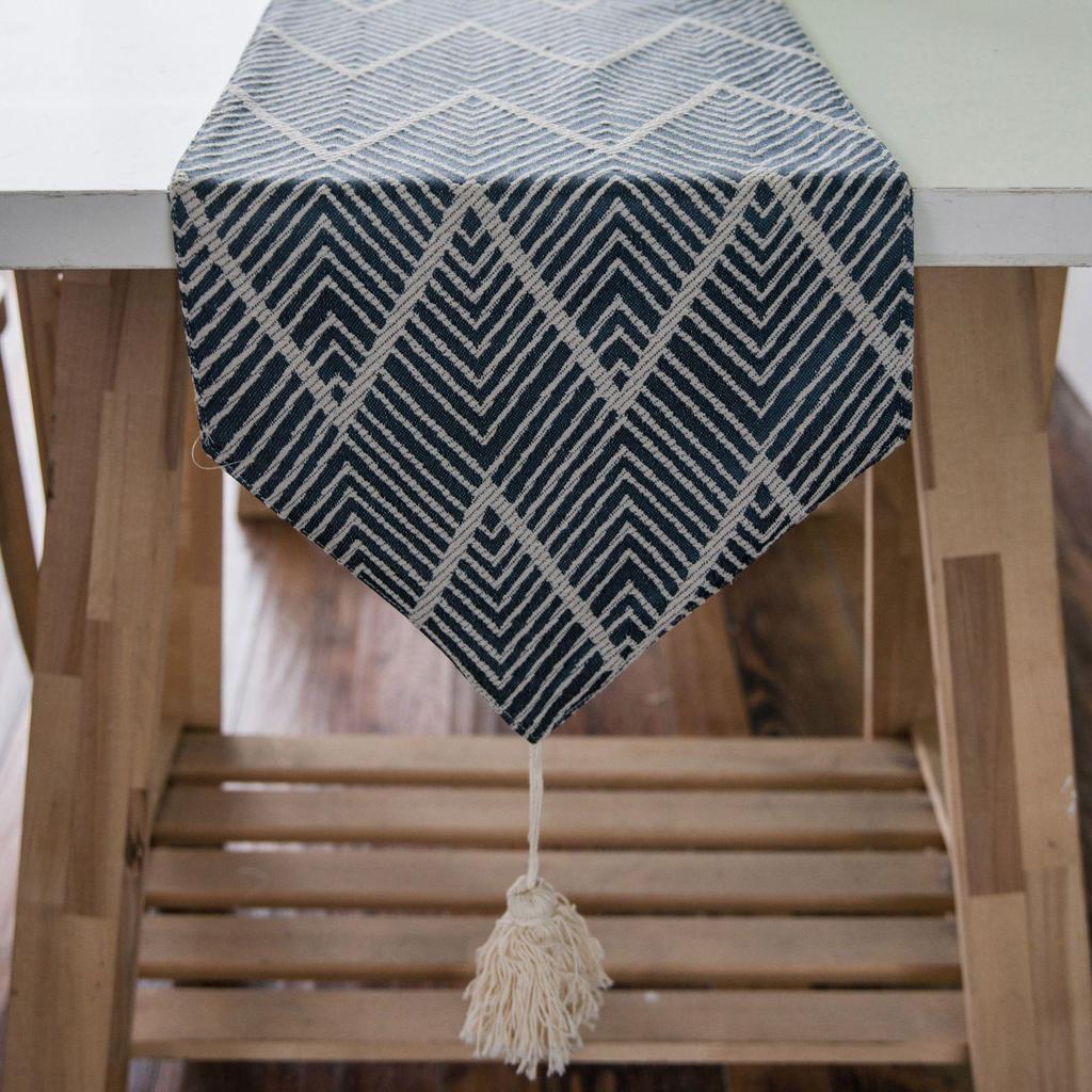 Скандинавская геометрическая жаккардовая дорожка на стол с кисточками – смесь полиэстера и хлопка