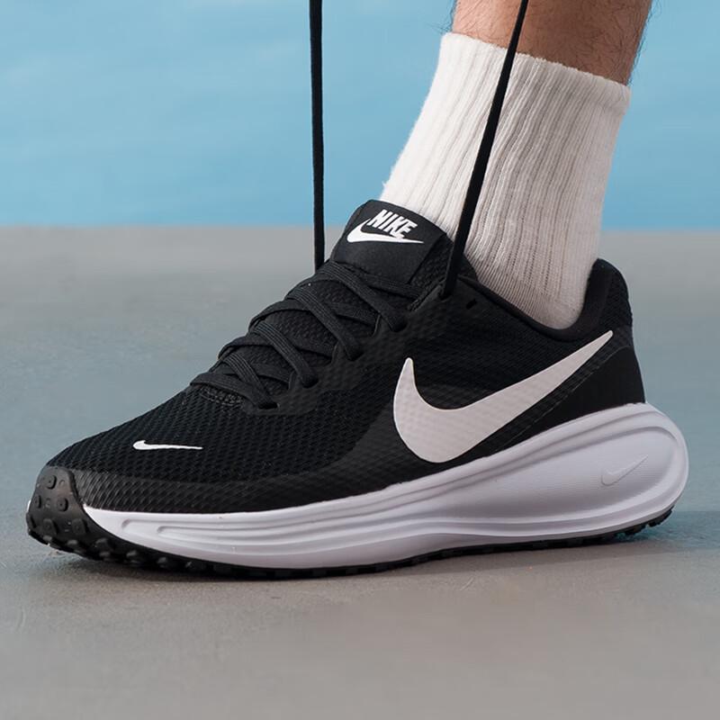 Nike Мужские беговые кроссовки Revolution 87/24
