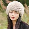 Зимняя женская меховая шапка из кролика, корейский вариант, простая, милая, модная и теплая.. Меховая шапка из меха кролика, новая модель 2023 года.