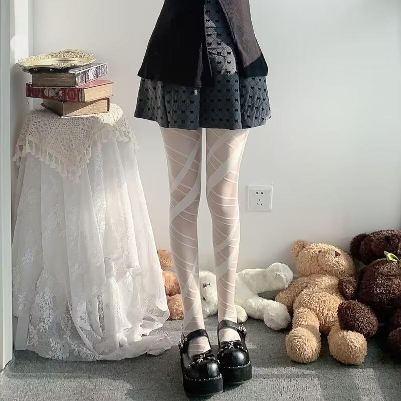 Сетчатые колготки с принтом в виде сердца, ажурные кружевные нейлоновые колготки в стиле Лолиты, чулки, нижнее белье, чулочно-носочные изделия, женские колготки в японском стиле