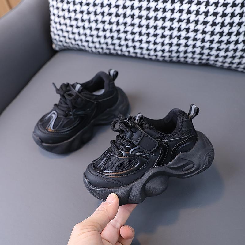 Spring and autumn children's sports shoes for boys and girls, breathable mesh shoes for toddlers, lightweight running shoes for young children and