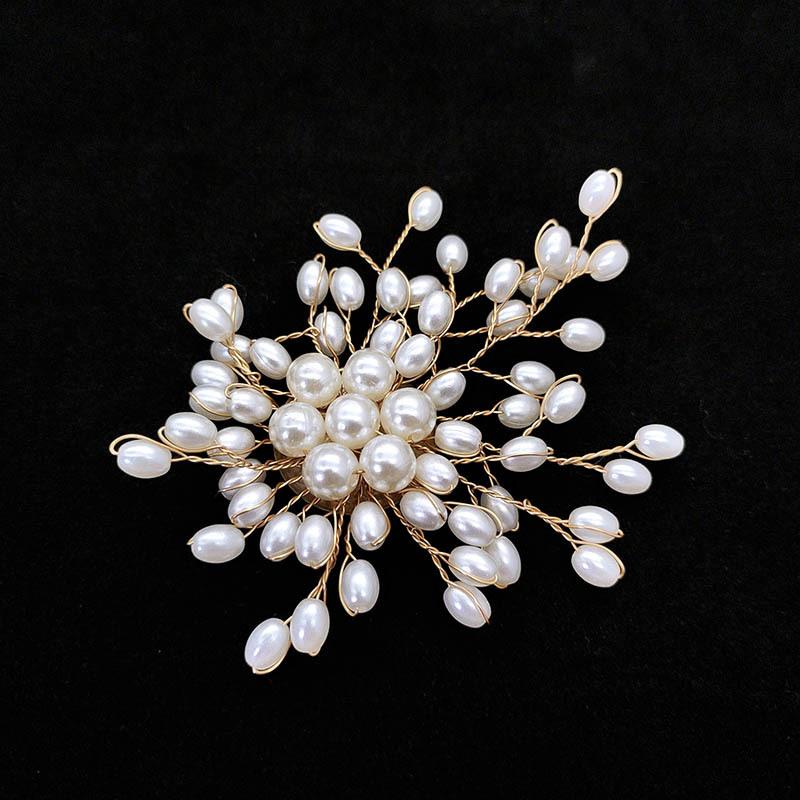 Elegant Pearl Flower Brooch Pin Badge For Women Girls Fashion Clothes Suit Accessories Jewelry Gifts