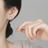 Серьги-пусеты из белого золота с медным покрытием и цирконами - Женские украшения с цветными драгоценными камнями