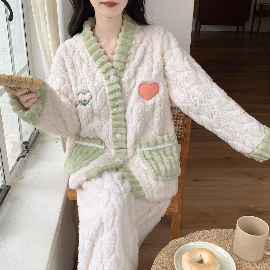 Coral Velvet Pajama Women's New Winter Fleece Thickened Warm Sweet Flannel Can Be Worn Outside The Home Suit