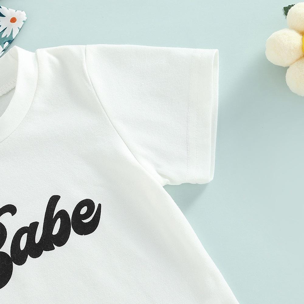 Летняя футболка с буквенным принтом для малышек + шорты с принтом цветов ромашки + повязка на голову, комплект из 3 предметов, одежда для детей 0-3 лет