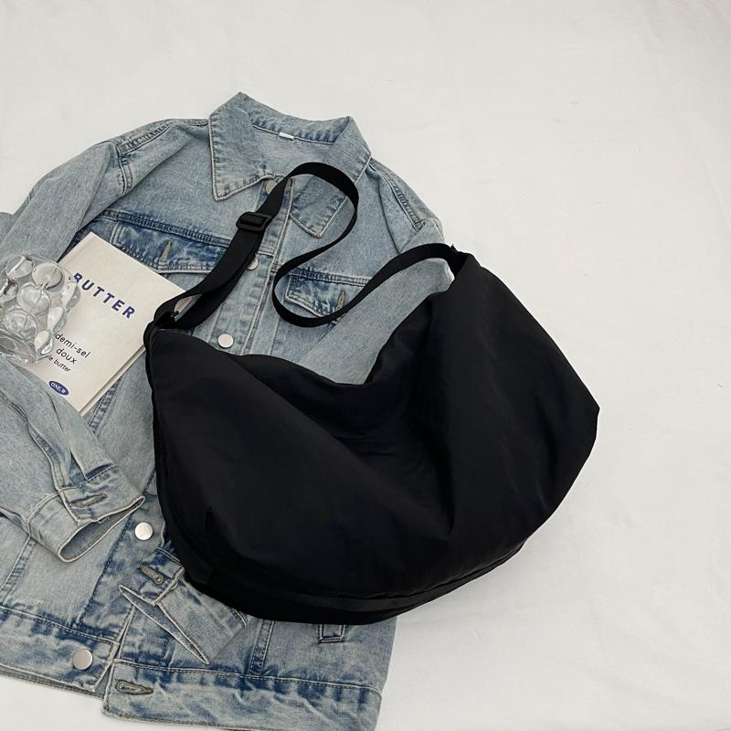 Сумка через плечо женская однотонная сумка через плечо легкая большая вместительная сумка