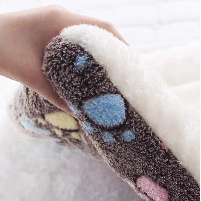 Thickened Fleece Blanket Soft Flannel Cats Bed Mat for Puppy Kitten Sofa Cushion Home Rug Keep Warm Sleeping Winter Cover Pad