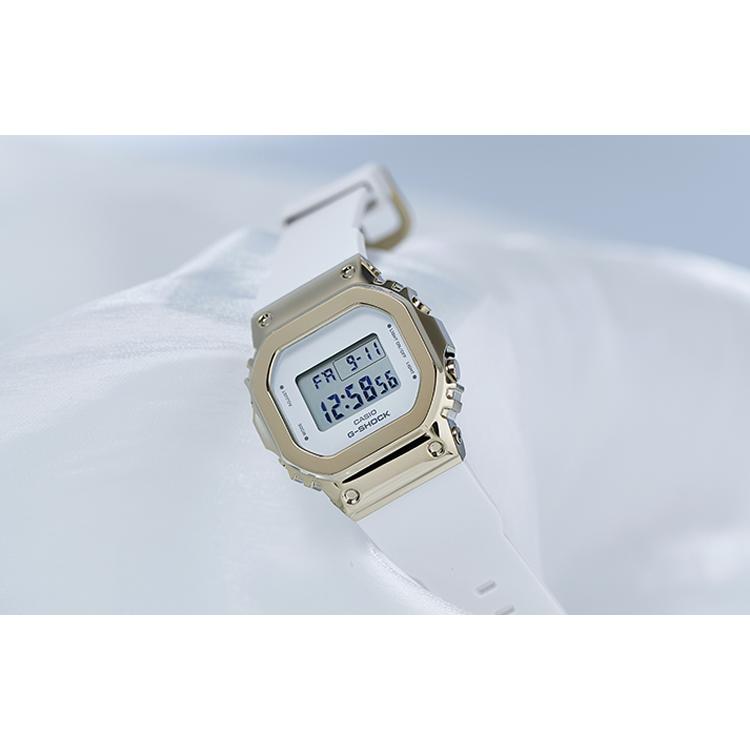 Casio Женские полностью металлические часы серии White GM-S5600G-7PRD GM-S5600G-7PRD