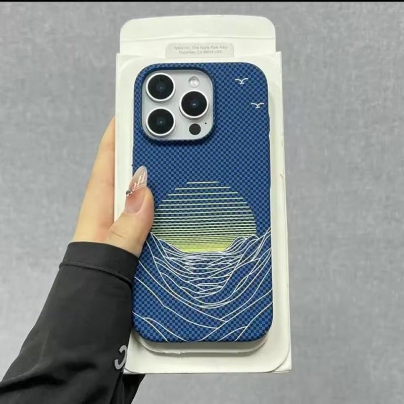 Роскошный Тонкий Чехол-Броня с Узором из Углеродного Волокна для iPhone 16 15 14 13 Pro Max Пластиковый Ударопрочный Защитный Бампер