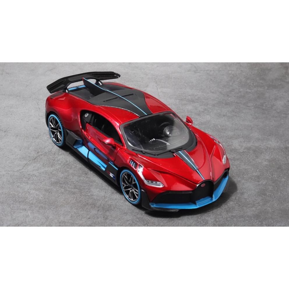 Maisto 1:24 Scale Bugatti Divo Diecast Alloy Car Model, Red