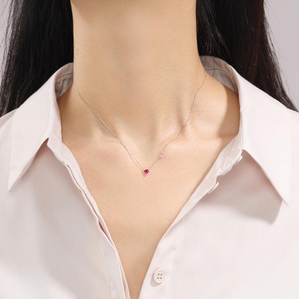 LLOYD Золотое ожерелье с камнем-талисманом месяца рождения в форме сердца LNT17047T