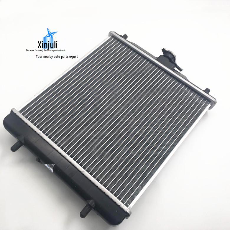 Подходит для Chang'an Star SC635071 2-го поколения и Dongfeng Xiaokang 6363 Starlight Бачок радиатора
