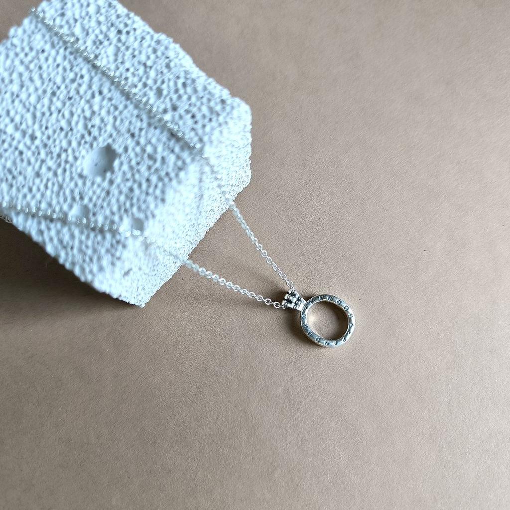 Серебряное колье с фианитами, вес изделия 6,13 гр (2160151)