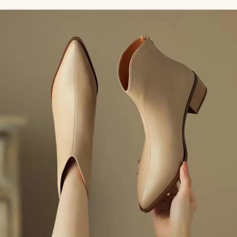 Spring and Autumn New Boots Women's Pointed Coarse Heel Short Boots Fashion Retro Soft Leather Zipper Fashion Short Boots