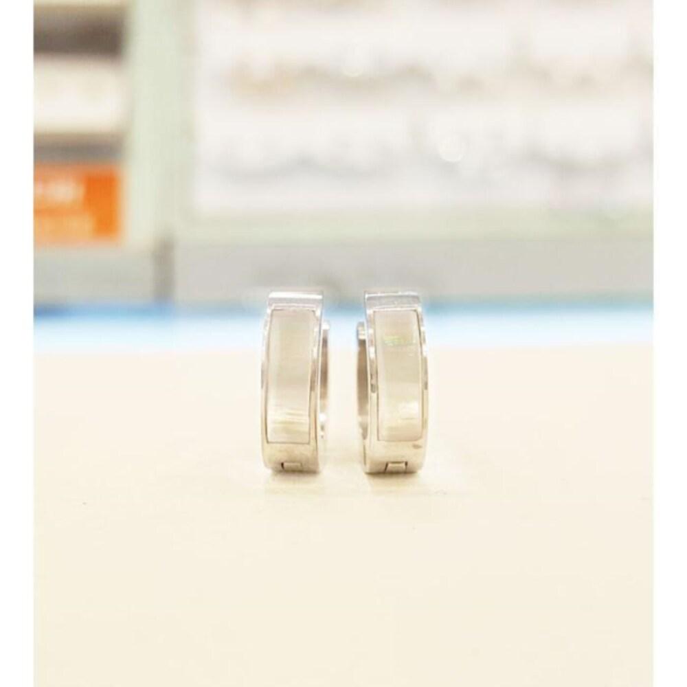 Volare Save Zone 01 Mother-of-pearl One-Touch Earrings Sse334 (15560893)