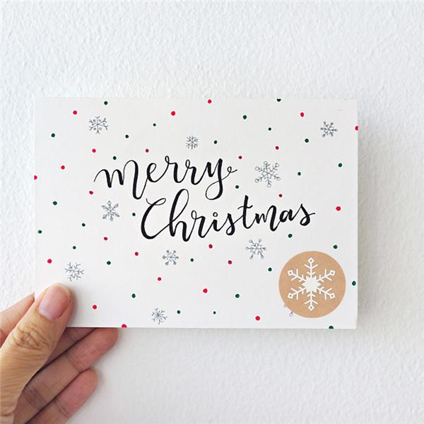 Рулон рождественских этикеток