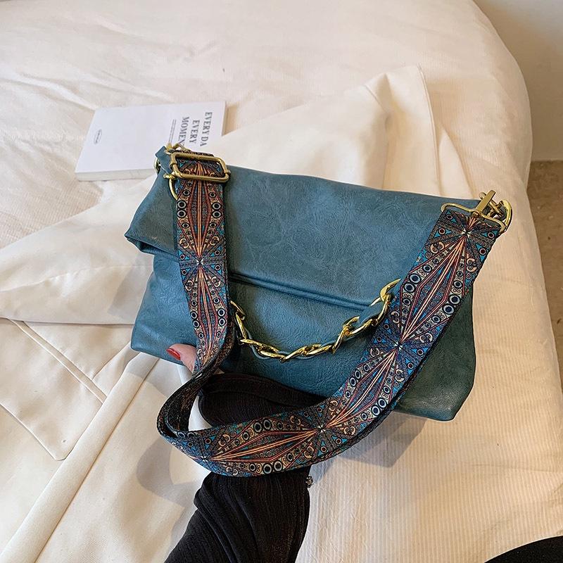 IELGY Women's Large-capacity Chain Mail Carrier Armpit Bag, Retro Soft Leather Shoulder Messenger Bag