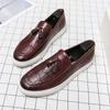Fashion British Wedding Shoes Red Brand Loafers Classic Men Casual Shoes Fashion Leather Men Tassel Office Dress Shoes Driving Party Man