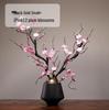 Элегантный букет из сухоцветов с цветами розовой сливы для украшения дома