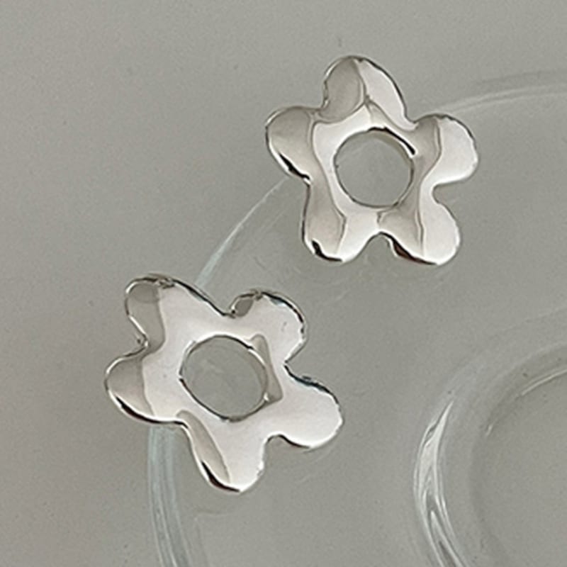 OUI SAY YES! Big Flower Earring_ER591