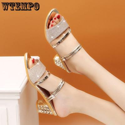 Тапочки женские летние на улице, чтобы носить новую корейскую версию моды с двумя парами студенческих массивных женских сандалий с открытым носком