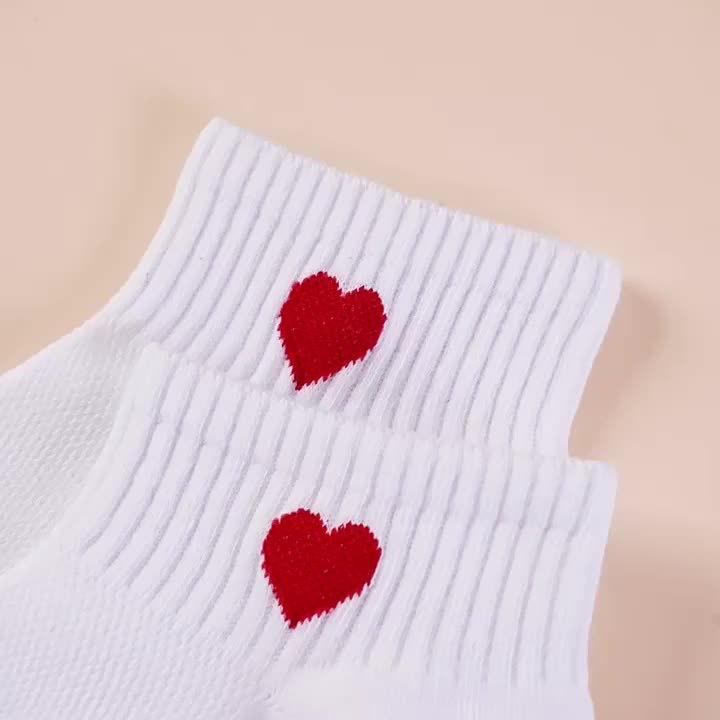 5 пар носков чистого белого цвета с принтом в форме сердца, дышащие и удобные, подходят для любого сезона