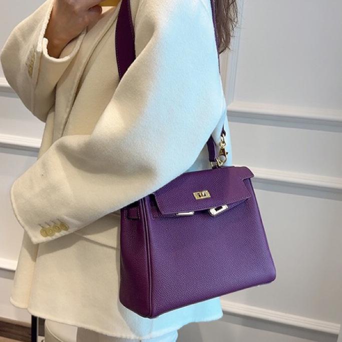 The New High-end Togo Top Layer Cowhide Wide Shoulder Strap Fashionable Single-shoulder Crossbody Hand-held Women's Bag Is Trendy