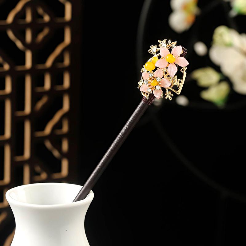 1PC Tassel Elegant Hair Accessories Pretty Ancient Style Classical Flower High-end Hairpin Exquisite Wooden