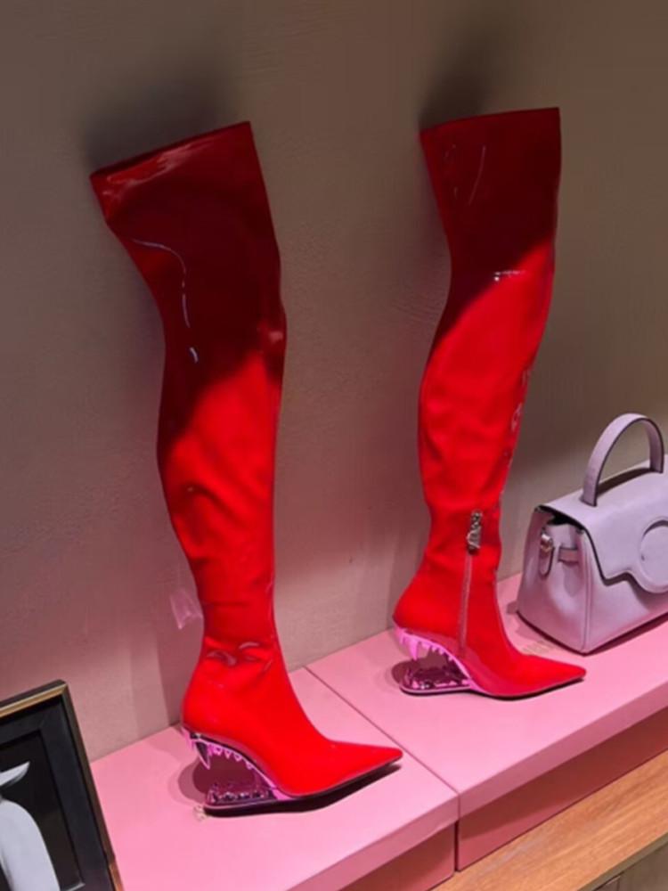 Мода 2025 Новые ботинки выше колена на каблуке необычной формы, дизайн «тигриные зубы», с острым носком, из суперволокна, на высоком каблуке, европейско-американский стиль, 43 размер, женская обувь