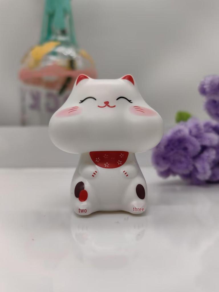 Фигурка Машущего Кота на солнечной батарее - Креативное украшение и уникальный подарок