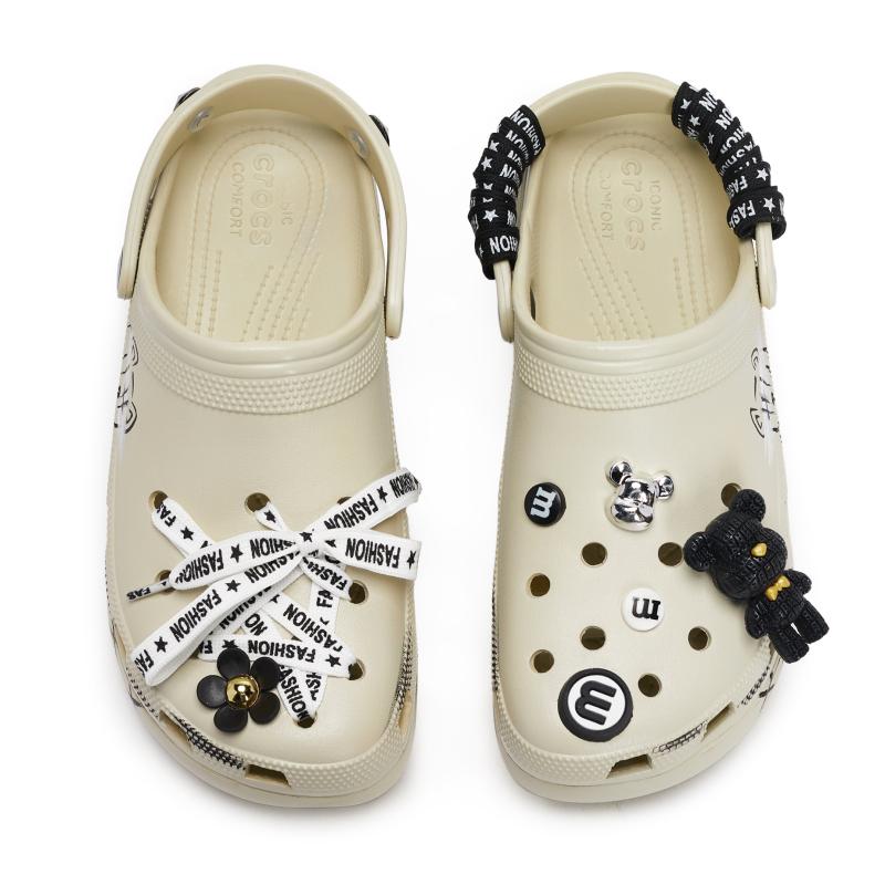 Crocs Классические клоги на платформе EVA Граффити Модный тренд Комфорт Подарочная коробка Обувь с отверстиями Женские Кость и Черный