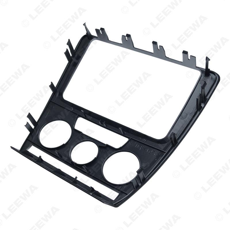 Переходная рамка для 2DIN автомагнитолы Skoda Octavia 2007-2009