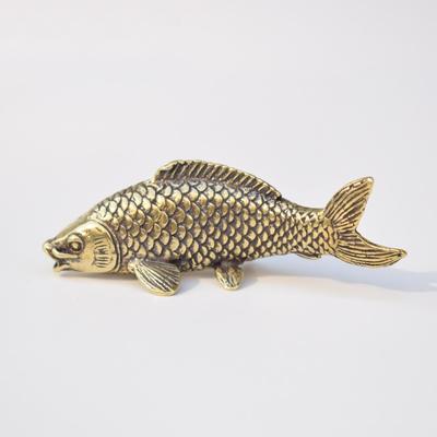 Ретро латунная фигурка карпа, рыбы, миниатюрный чайный столик, маленькое украшение для домашнего животного, медное животное, фэн-шуй, поделки, аксессуары для украшения дома